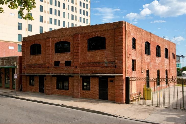 102 Heiman brick building exterior from the supplied offering memorandum